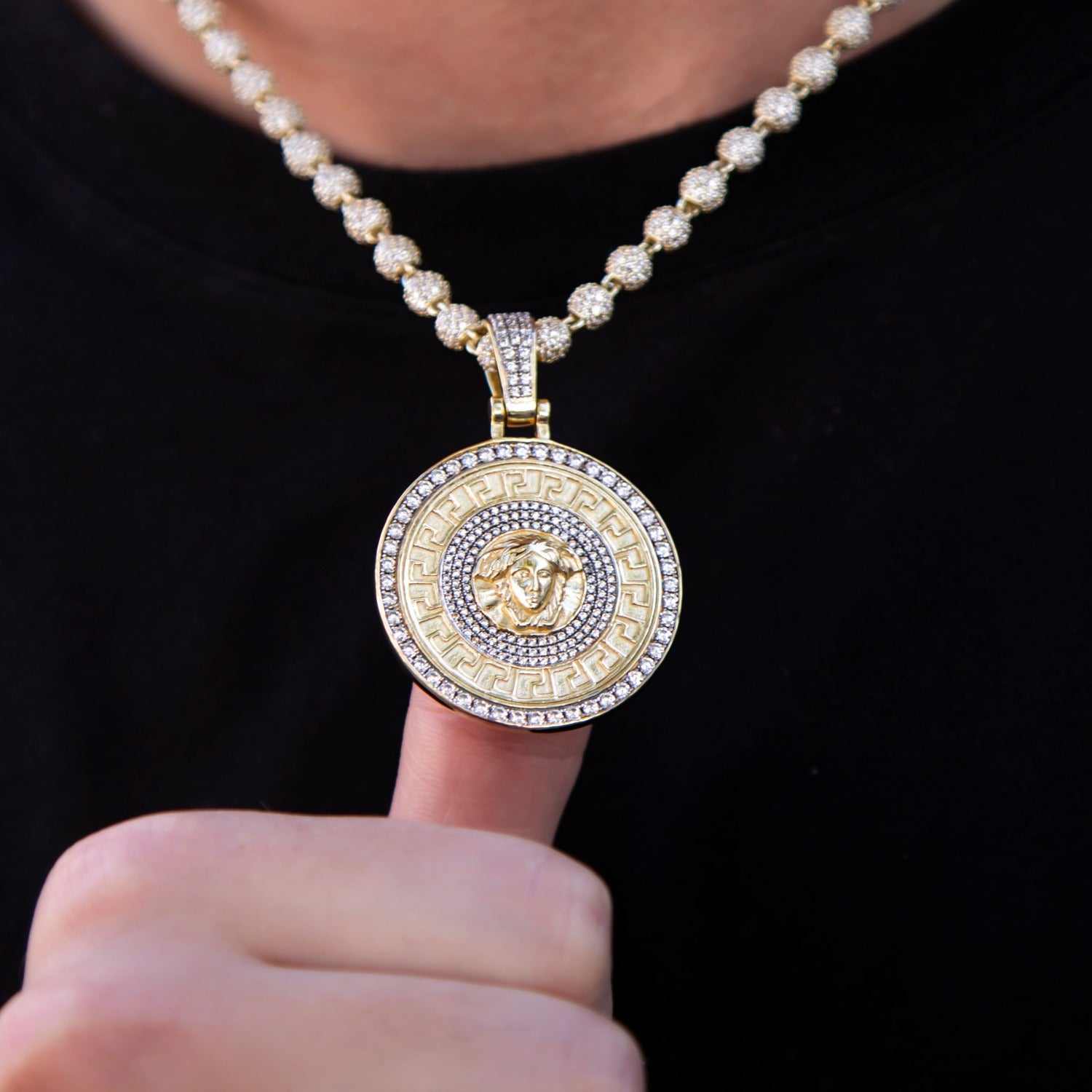 Exclusive Medusa Pendant - The GLD Shop - The GLD Shop