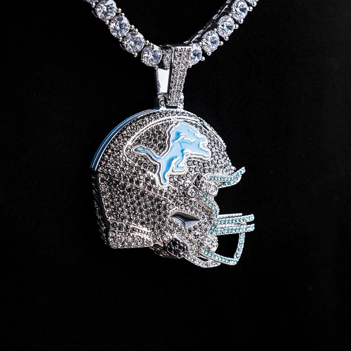 Detroit Lions Pendant | NFL Team Jewelry | GLD - The GLD Shop 8 Detroit Lions Pendant | NFL Team Jewelry | GLD - The GLD Shop