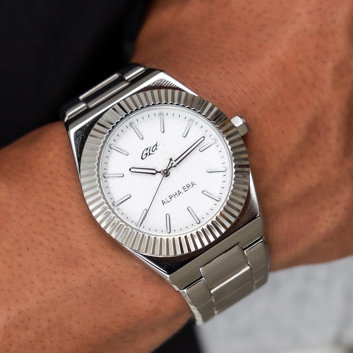 42MM Fluted Bezel Alpha Era® in White Gold - The GLD Shop 1 42MM Fluted Bezel Alpha Era® in White Gold - The GLD Shop