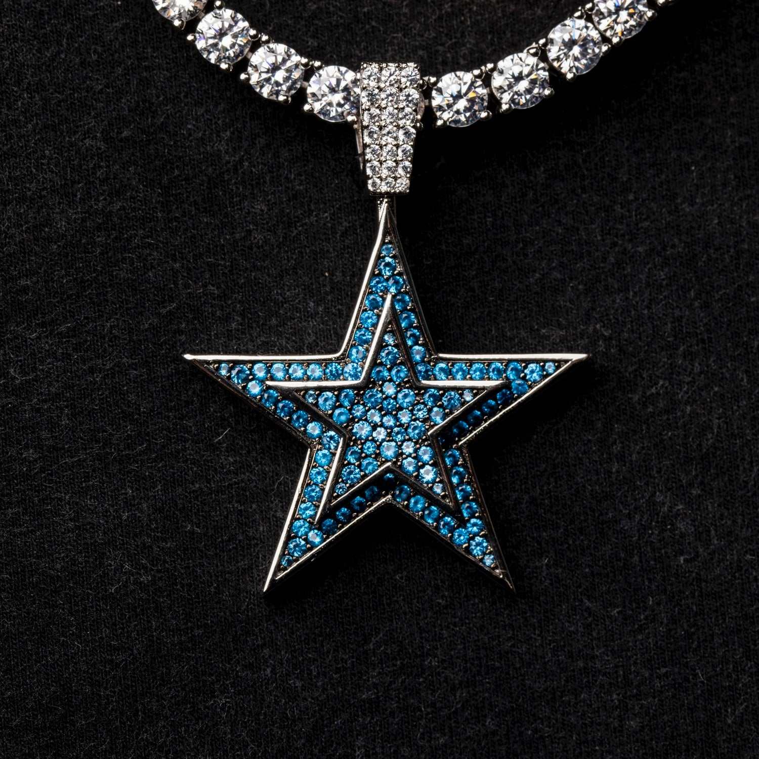 Dallas Cowboys Official NFL Pendant - The GLD Shop